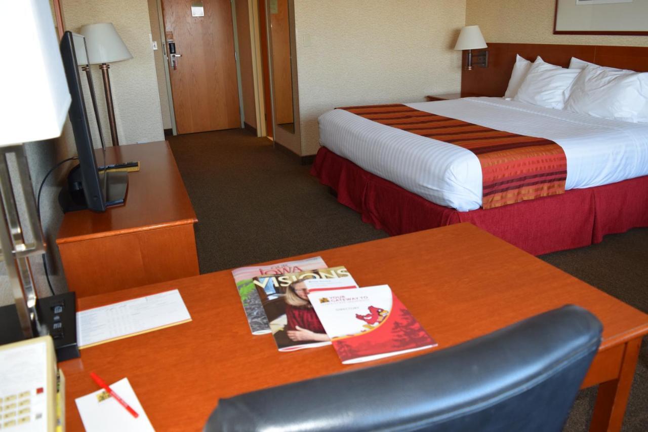 Gateway Hotel And Conference Center Ames Eksteriør billede